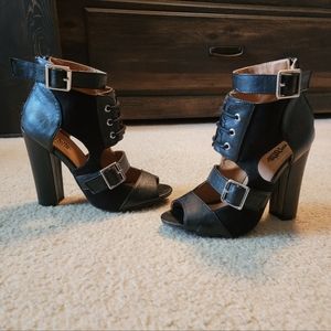 Charlotte Russe high heel size 6